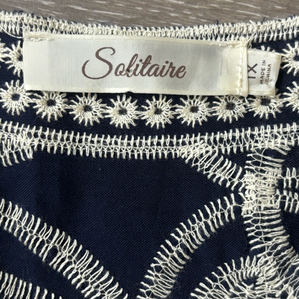 Solitaire Tunic Top Sz 1X Embroidered Floral Blue Anthropologie Boho Peasant - Picture 2 of 5